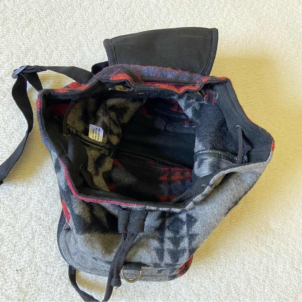 Wool Aztec Print Backpack - Picture 6 of 8